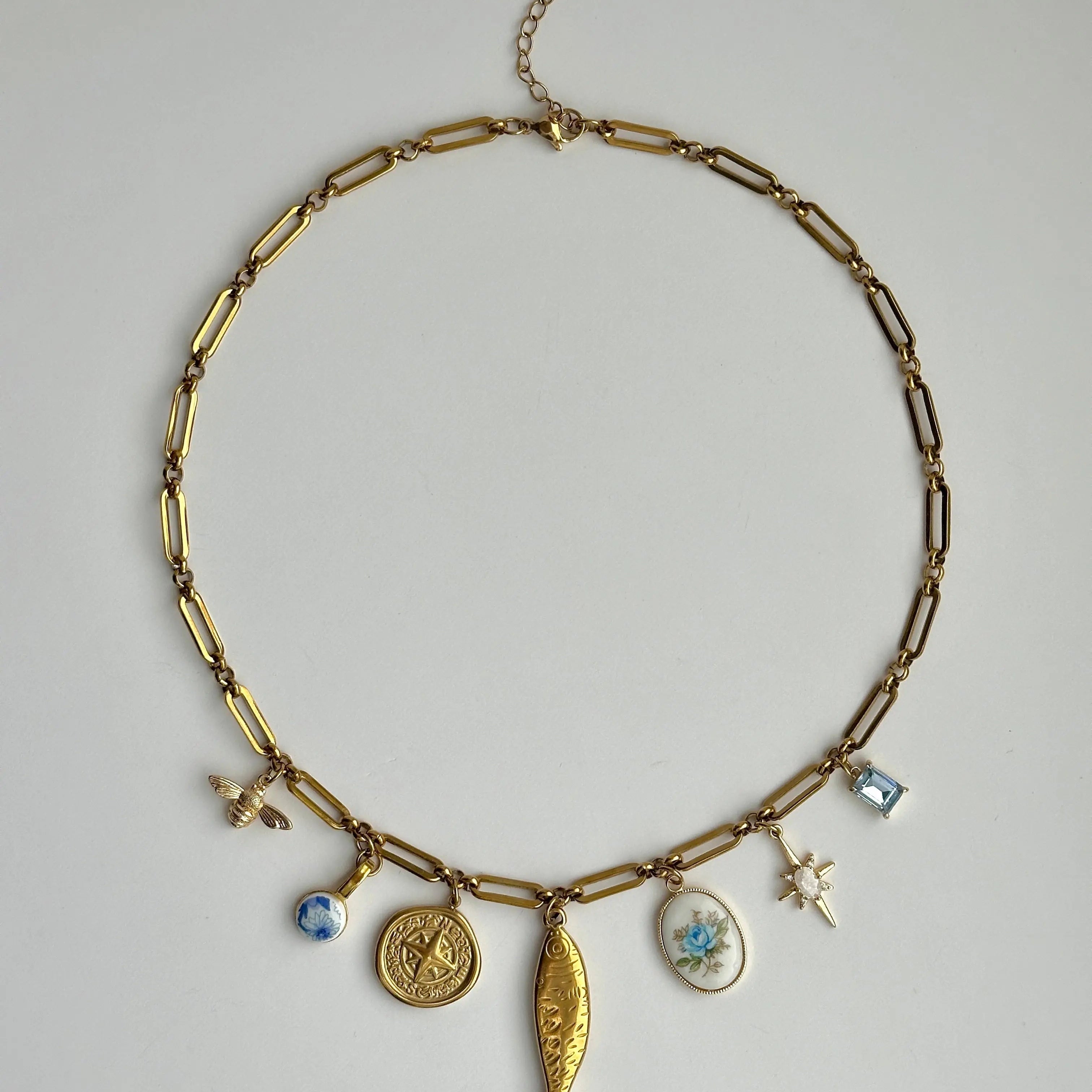 Charming Necklaces - Meadory