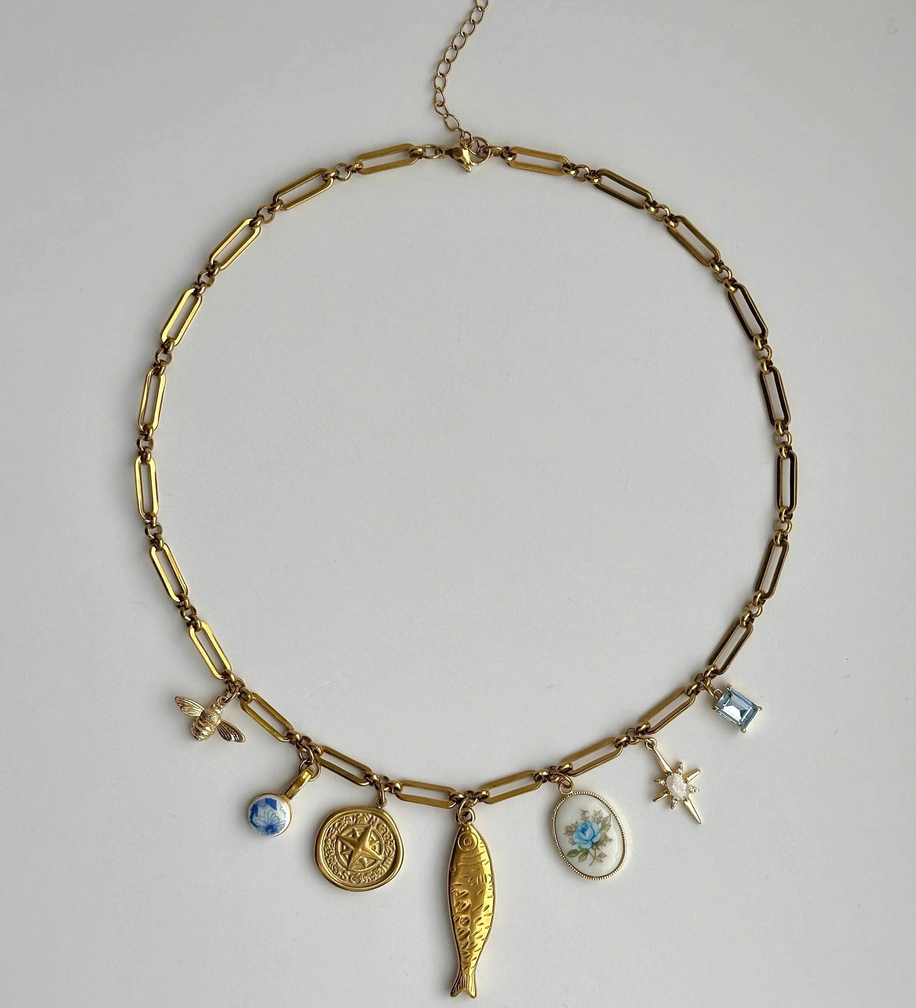 Charming Necklaces - Meadory
