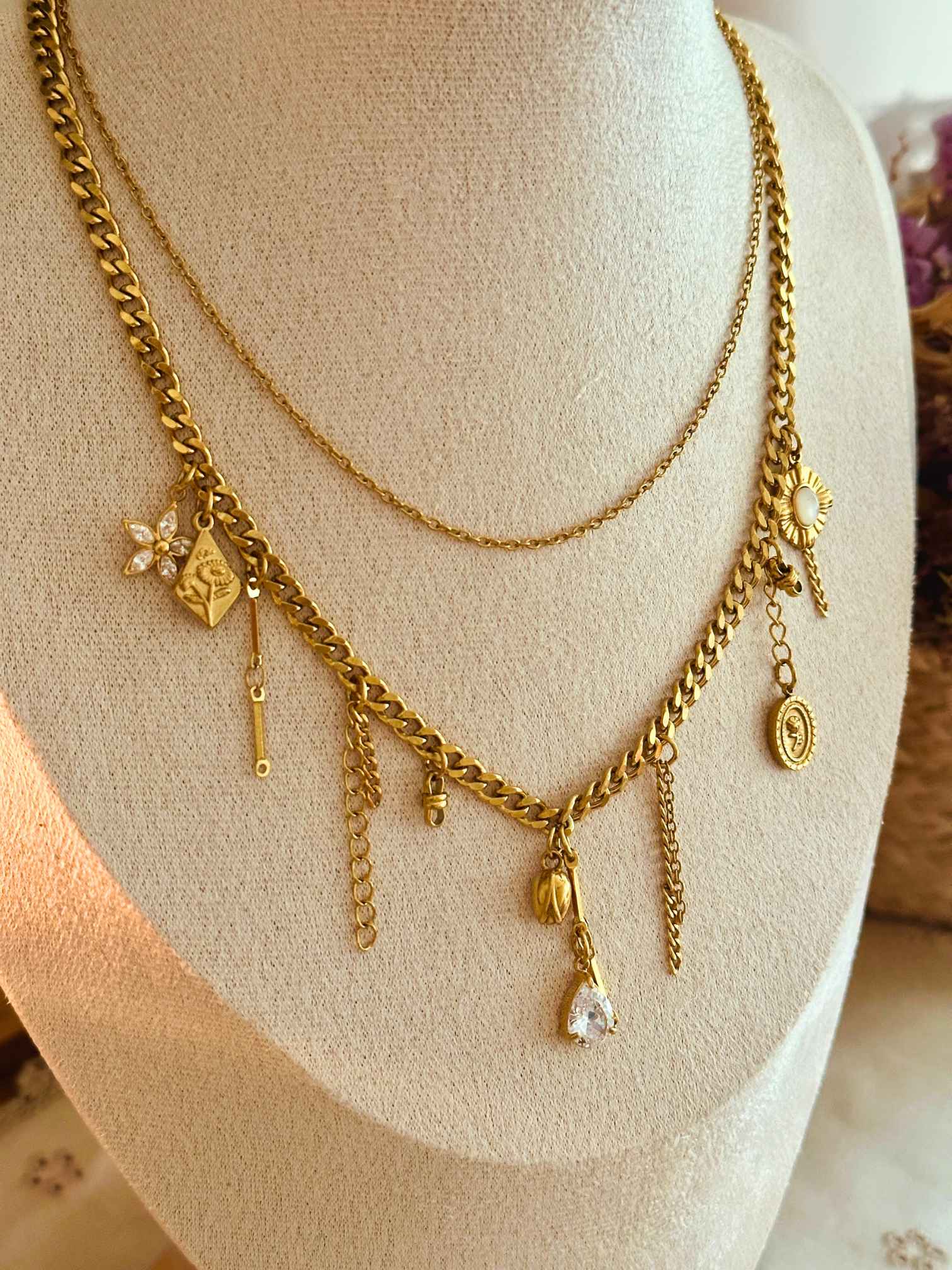 Garden Dew Halskette Panzerkette Ankerkette Layering Charms Unikat Gold Kleine Anhänger Meadory