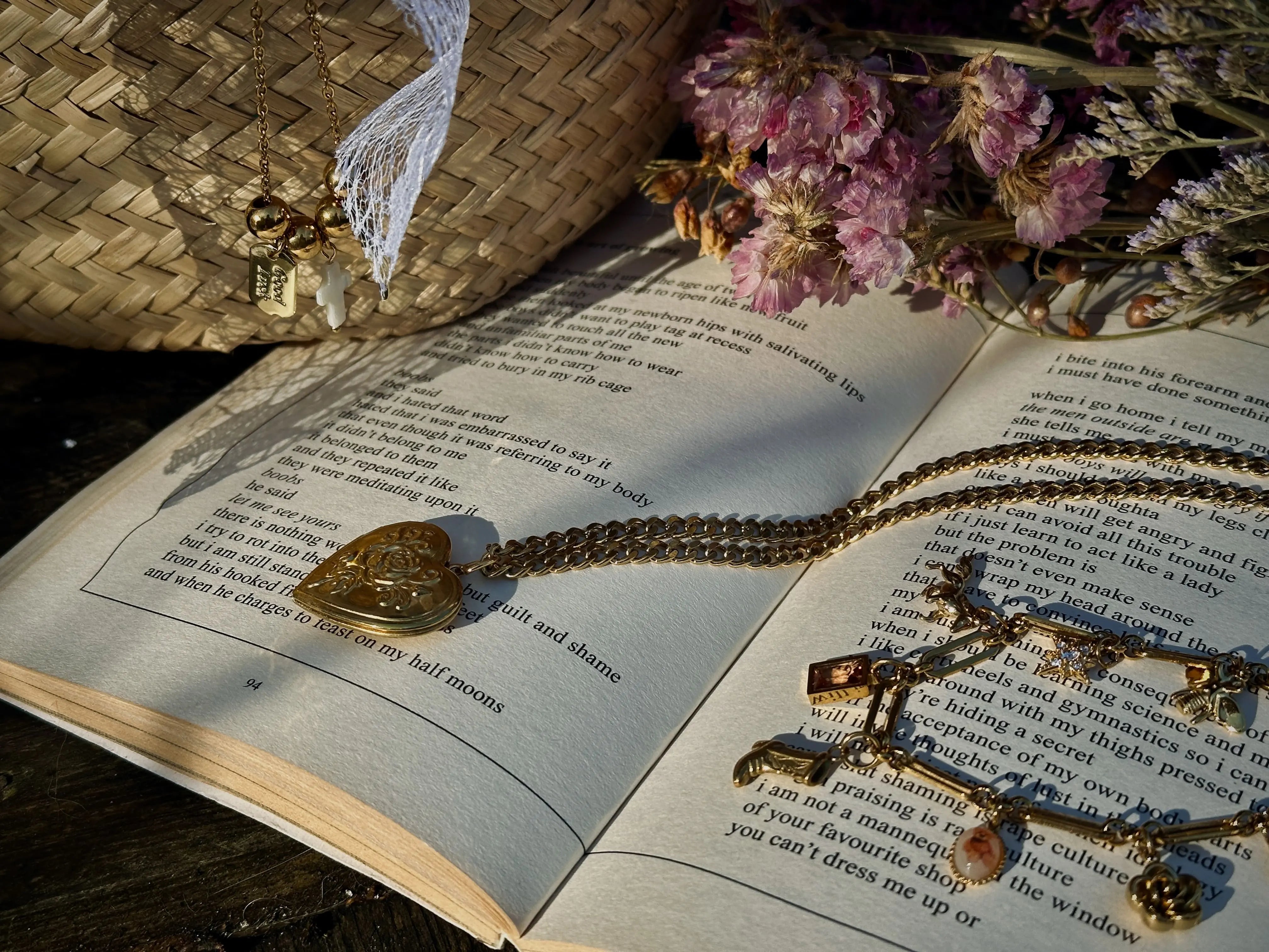 Lifestyle_Schmuck_Aufnahme_Meadory