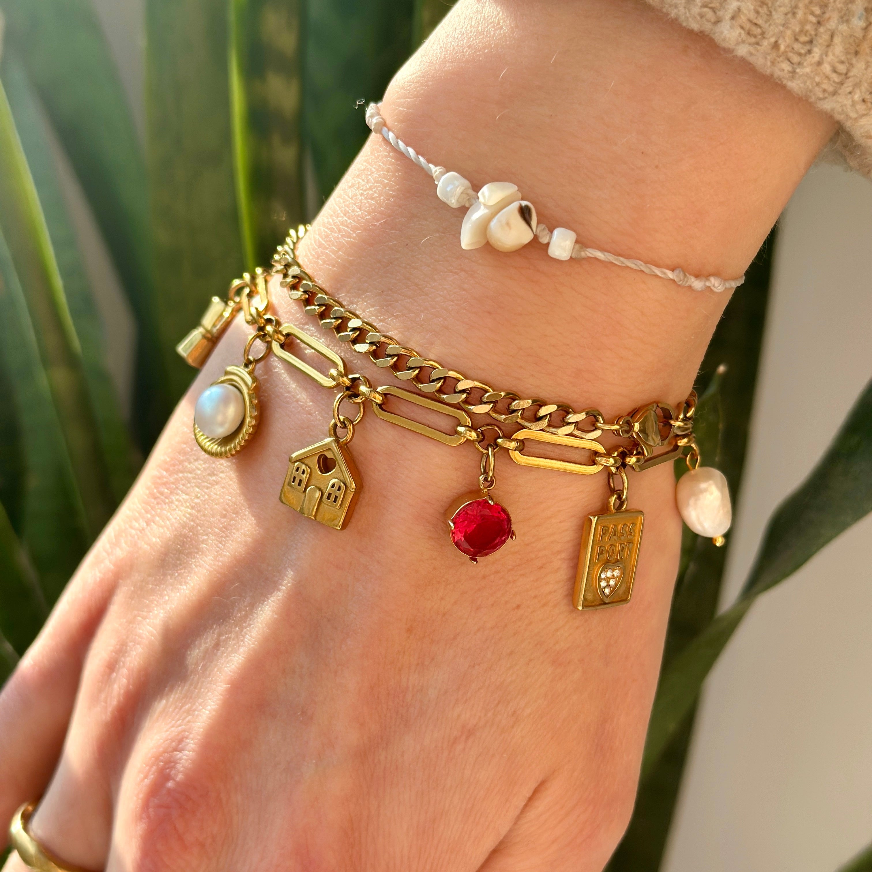 Gestalte dein eigenes Gold Charm Armband - Meadory