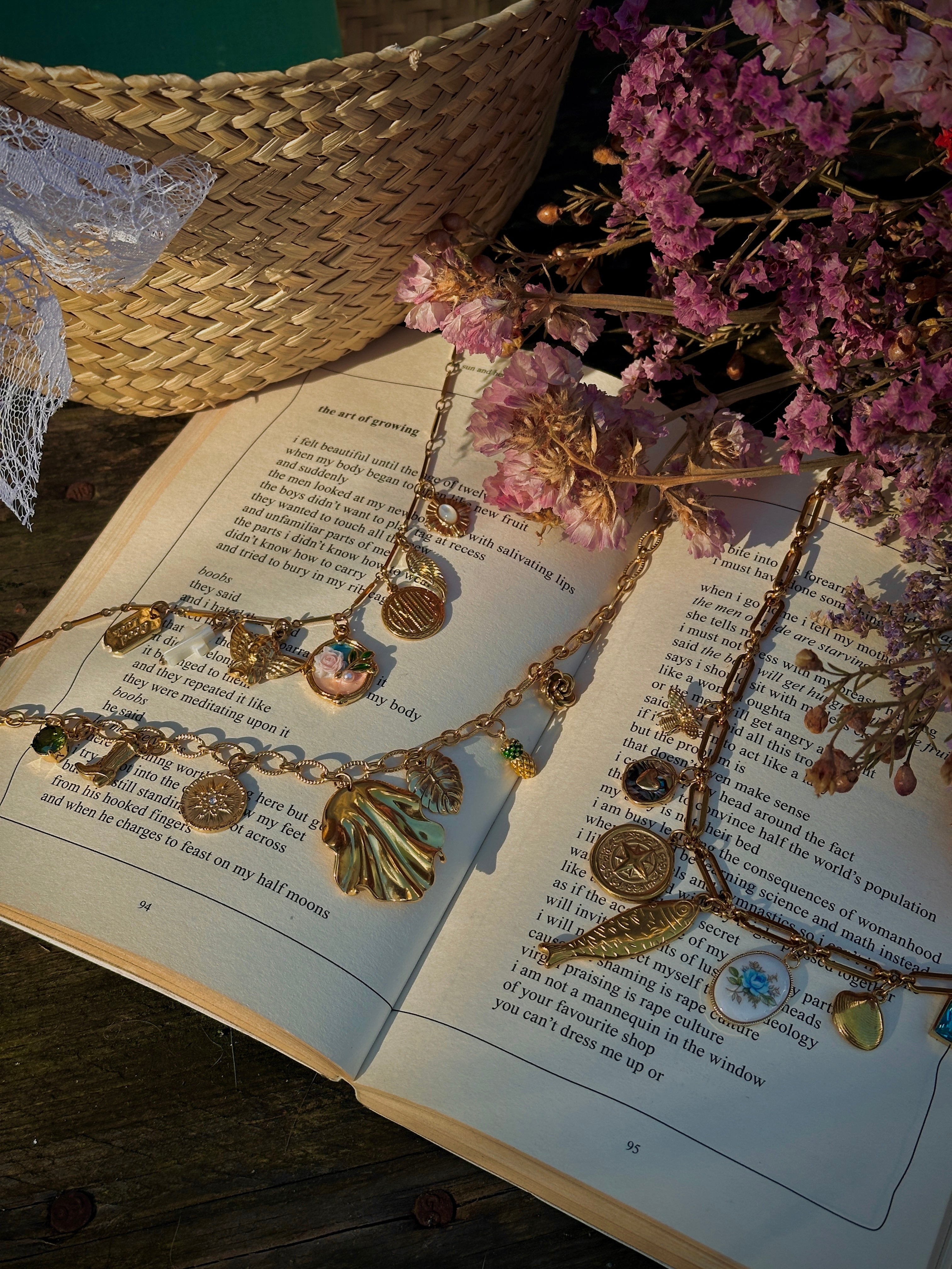 Gestalte deine eigene Gold Charm Halskette - Meadory