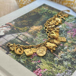 Golden Glamour Charm Armband - Meadory