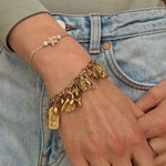 Golden Glamour Charm Armband - Meadory