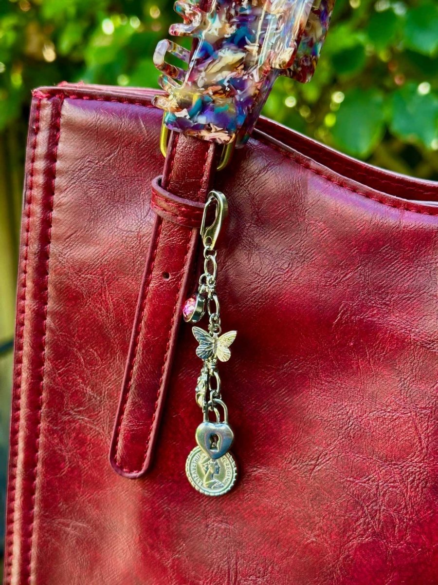 Silber Charm Schlüsselanhänger - Meadory