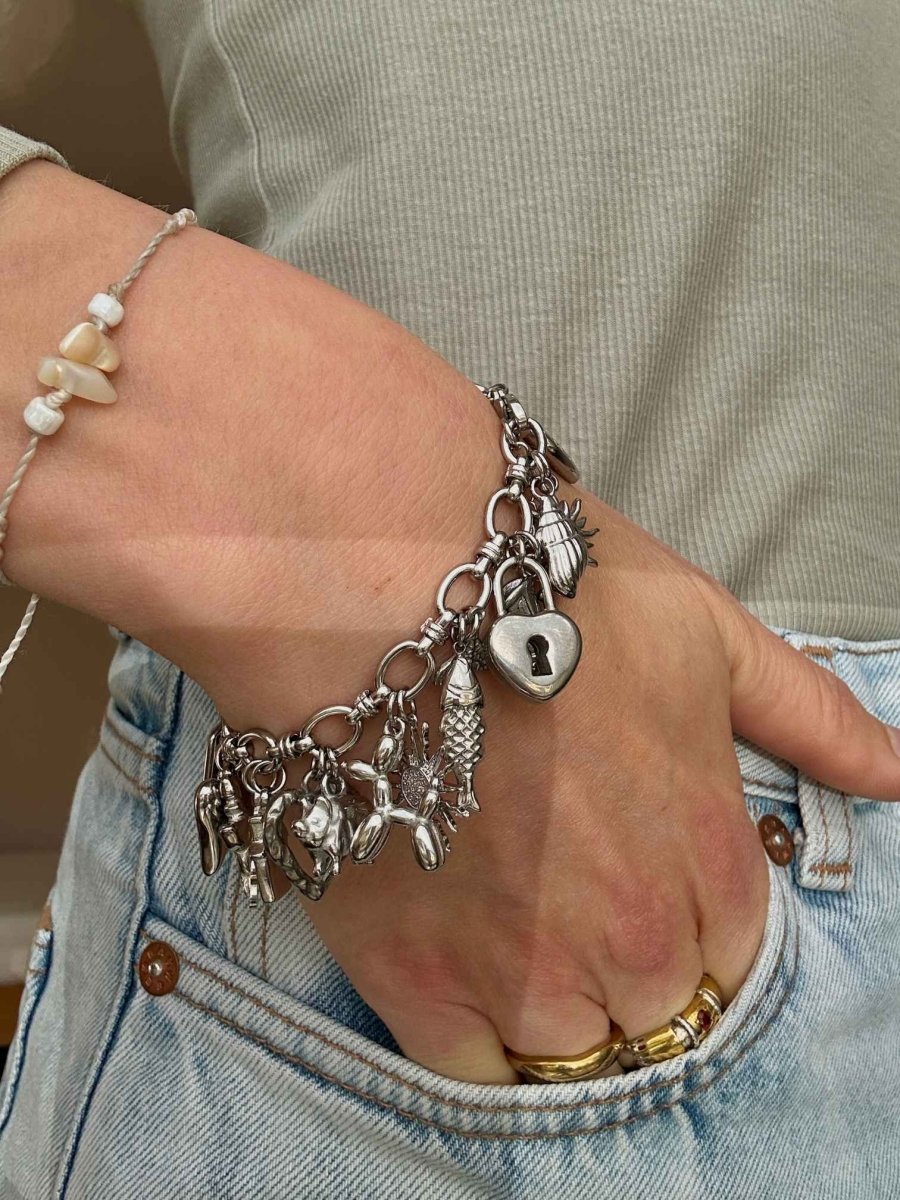 Silver Story Charm Armband - Meadory