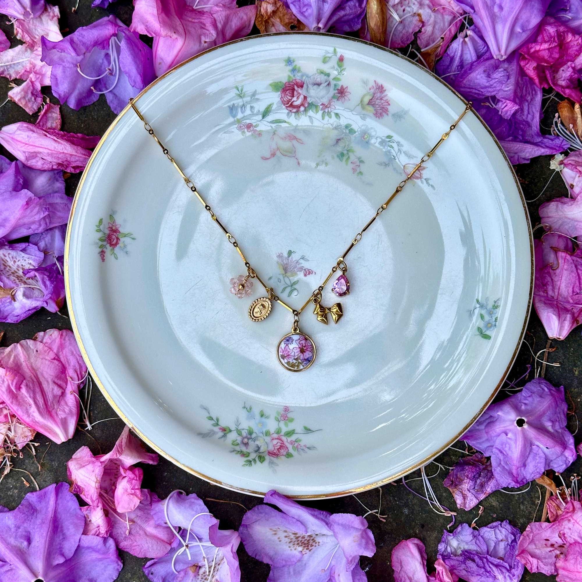 Vintage Elizabeth Halskette - Meadory