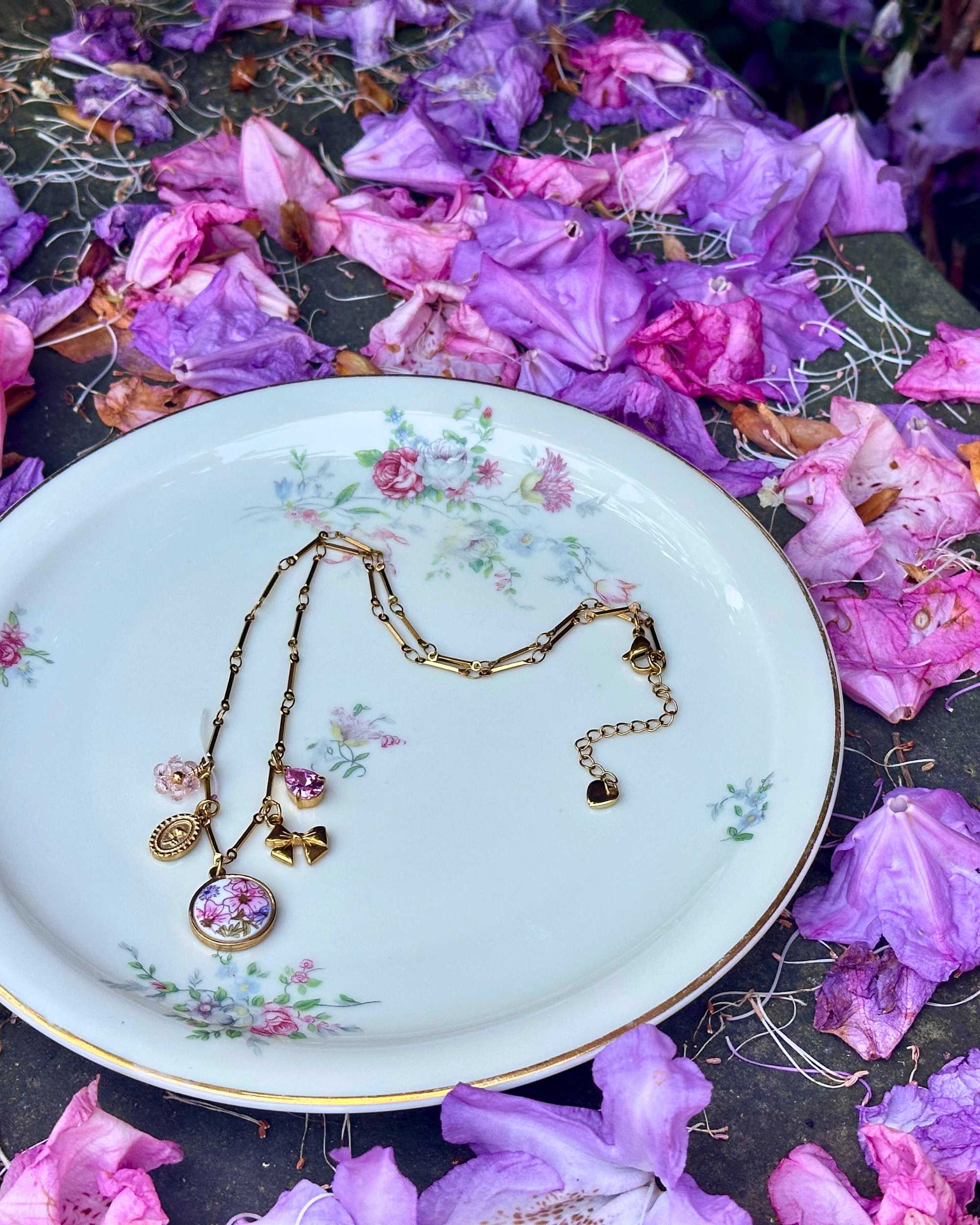Vintage Elizabeth Halskette - Meadory