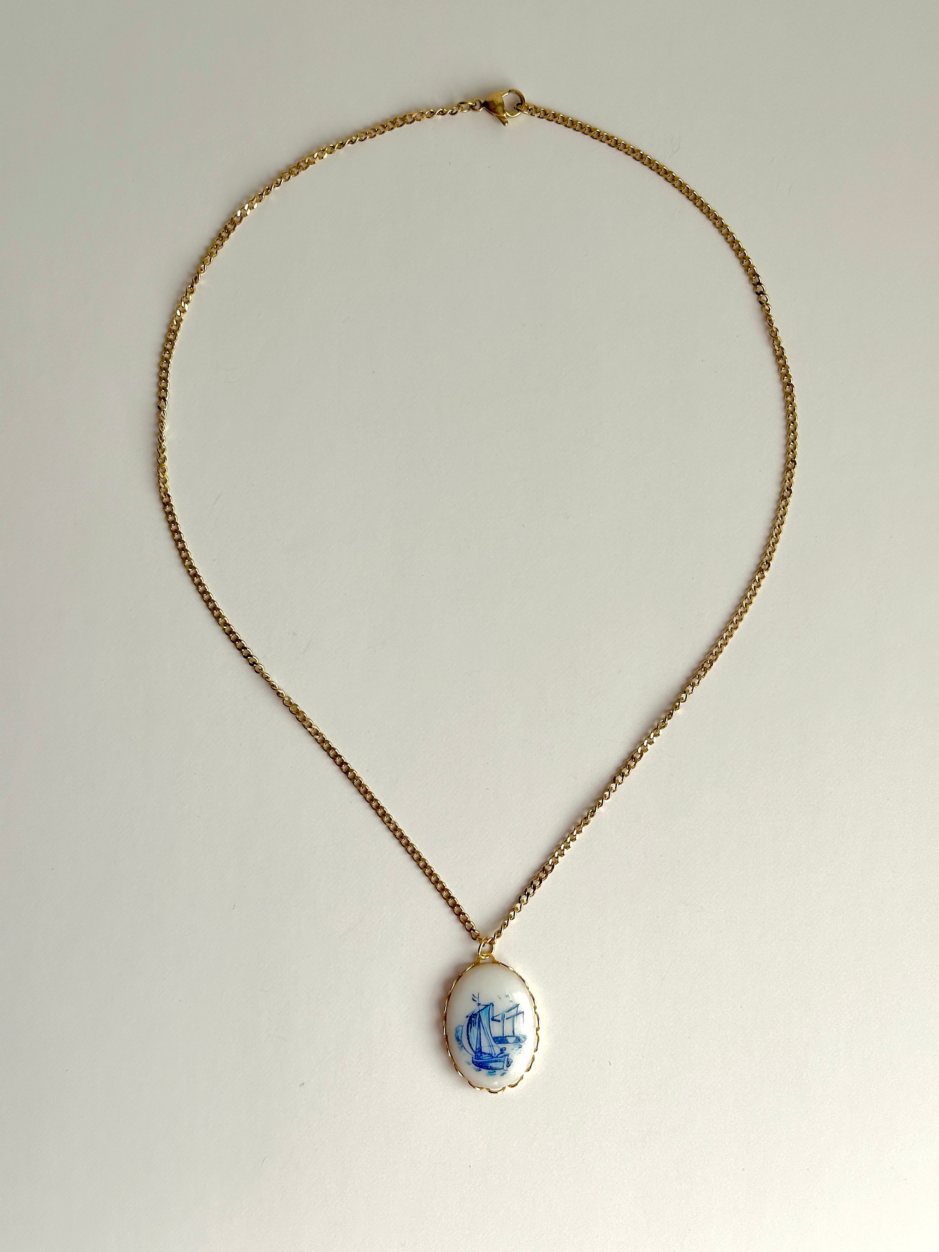 Vintage Sailor Queen Halskette - Meadory