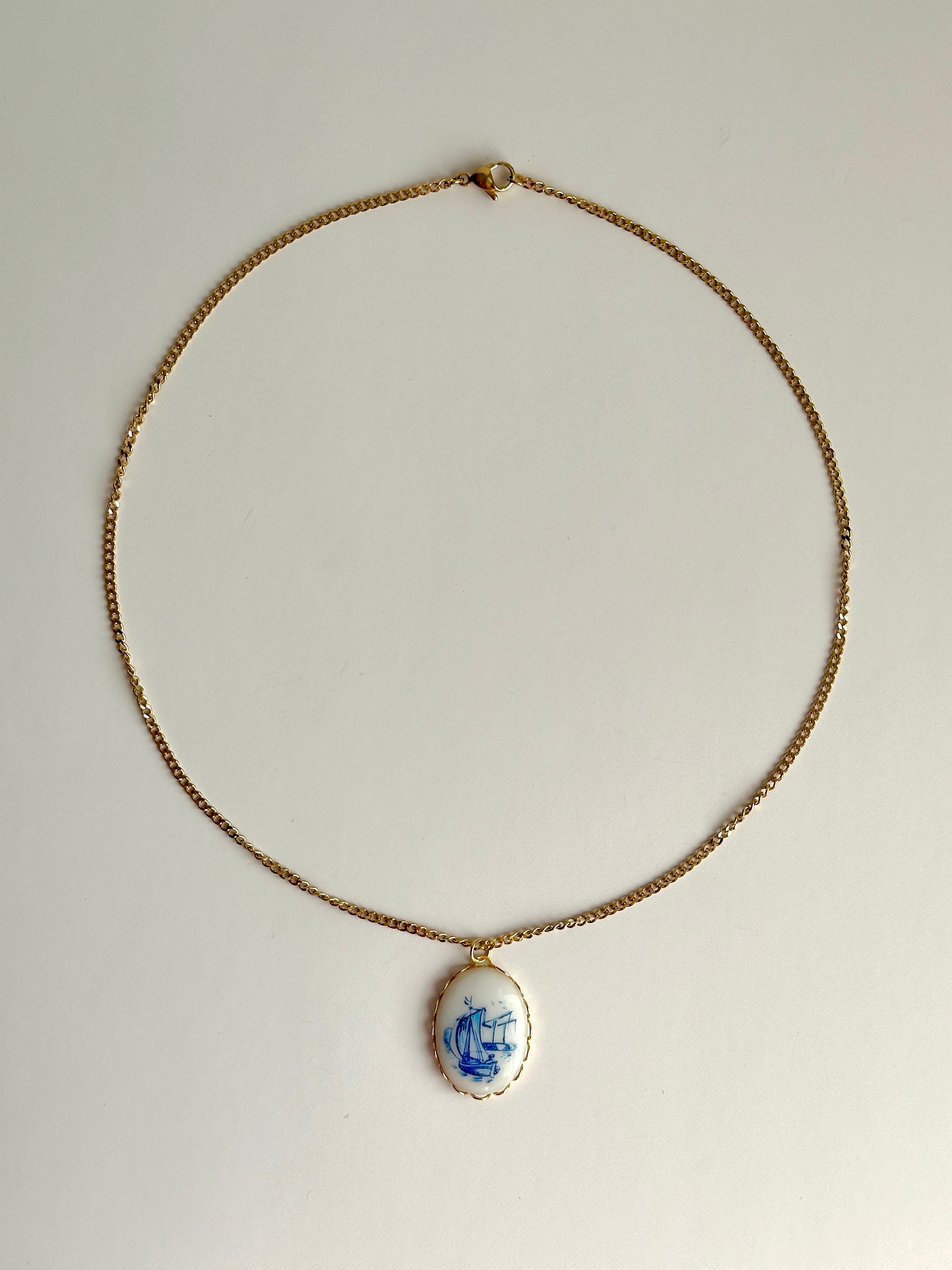 Vintage Sailor Queen Halskette - Meadory