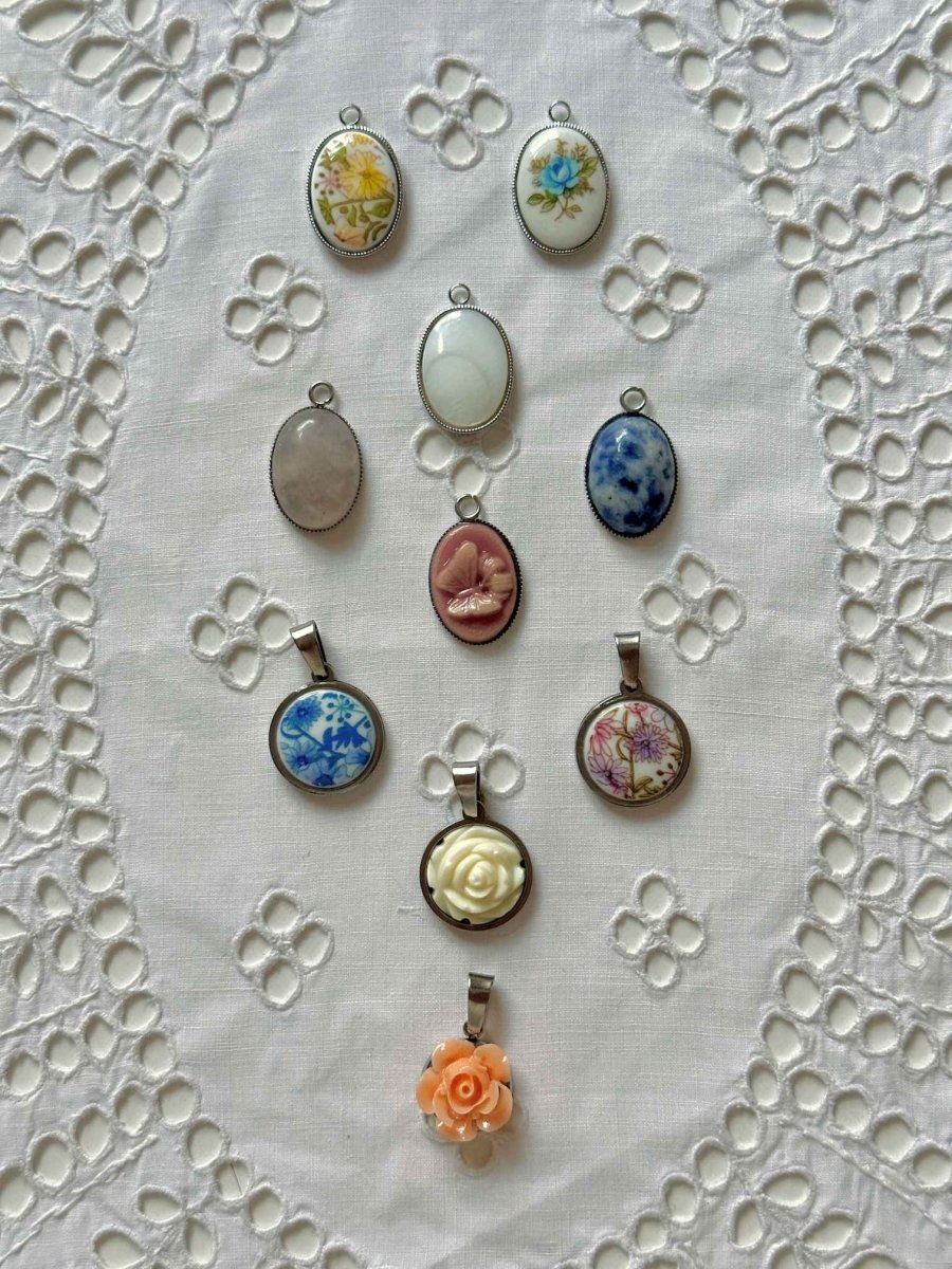 Vintage Schmetterling Charm (Oval) - Meadory
