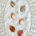 Vintage Weiße Blume Charm - Meadory